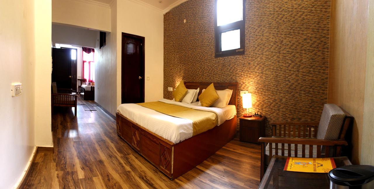 Divyansh Hotel Dharamshala Eksteriør bilde