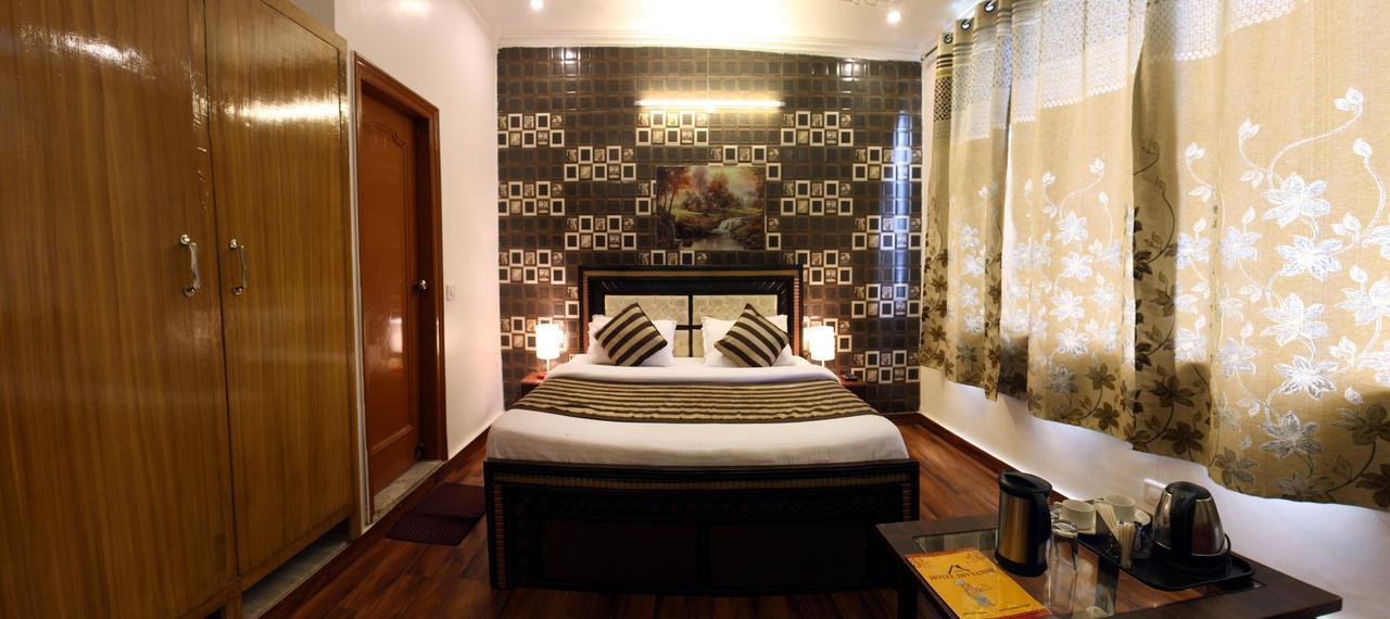 Divyansh Hotel Dharamshala Eksteriør bilde