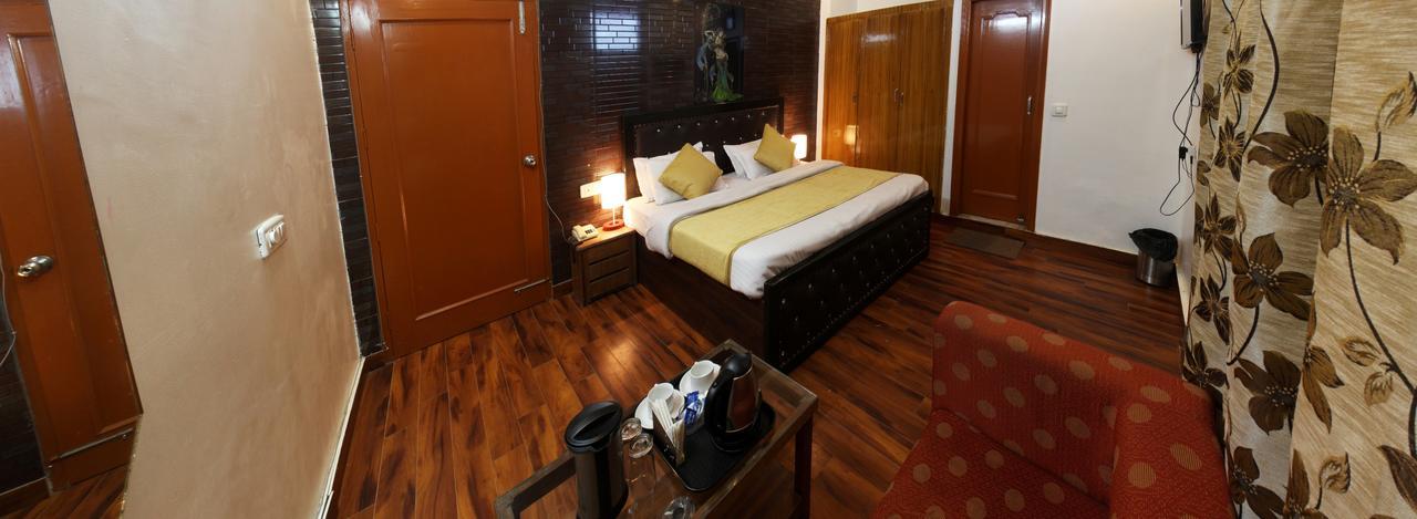 Divyansh Hotel Dharamshala Eksteriør bilde