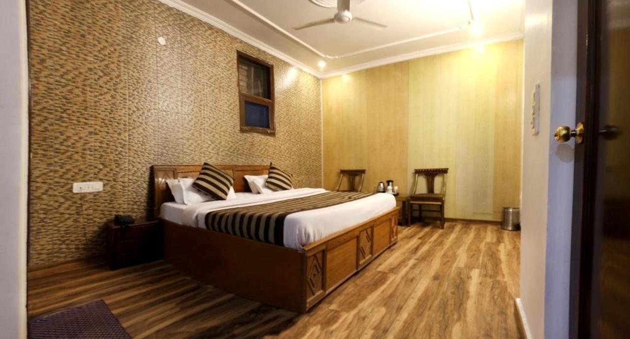 Divyansh Hotel Dharamshala Eksteriør bilde