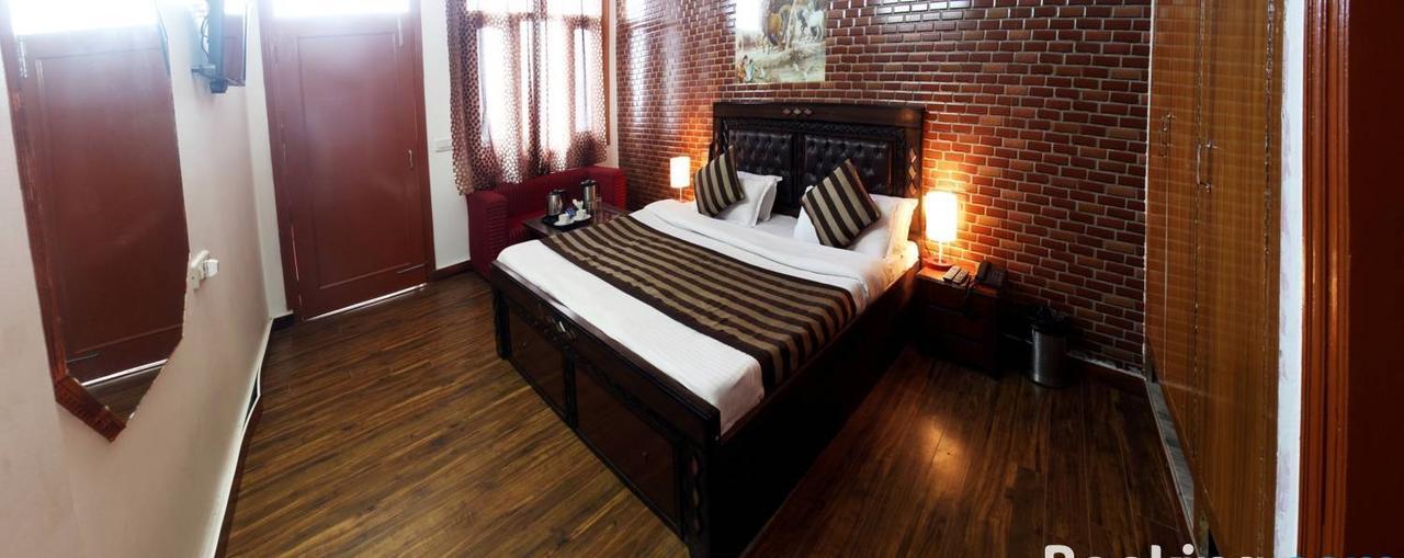 Divyansh Hotel Dharamshala Eksteriør bilde